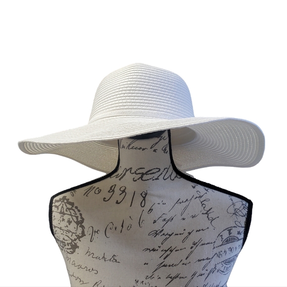 NWT Time And TRU Women's  Bundle Floppy Hat & Polka Dot Bandana - Picture 7 of 16